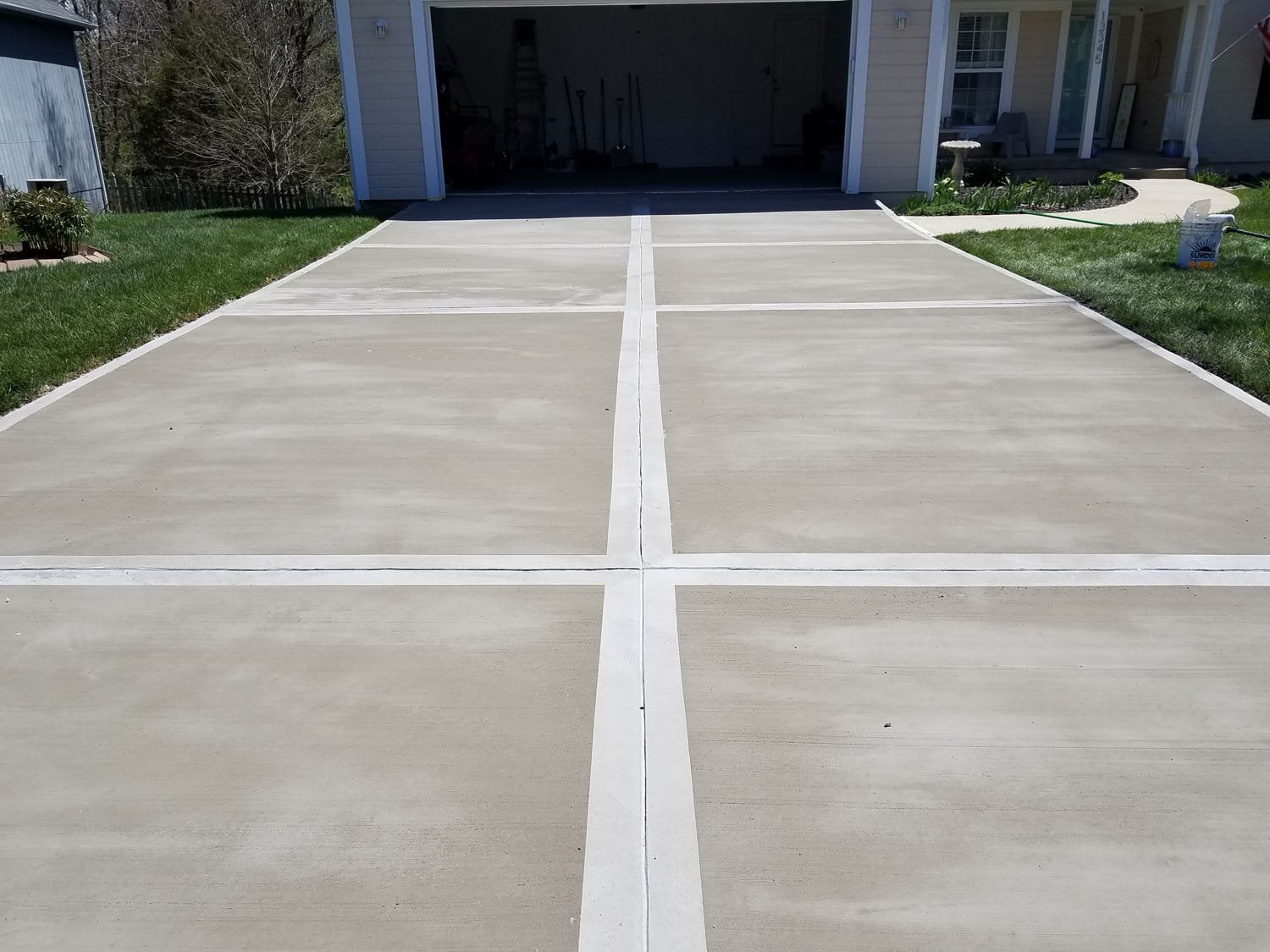 ACI American Concrete Institute reference for broom-finish slip-resistant concrete