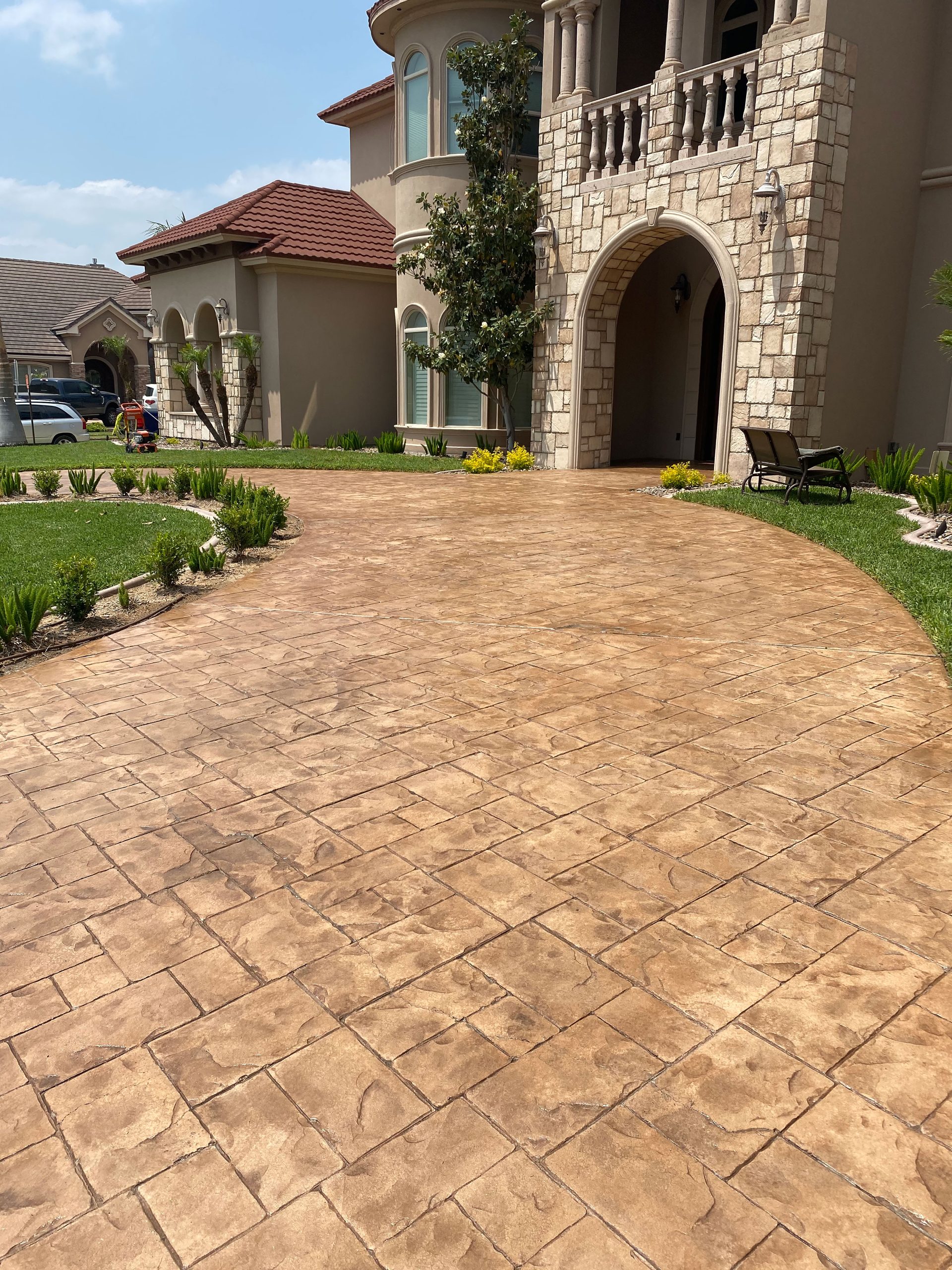 Sakrete fast-setting concrete mix for walkways, curbs, and stairs